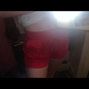 Fitted summer shorts